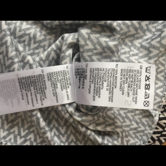 SALE!! Reiss Top - Picture 8 of 8